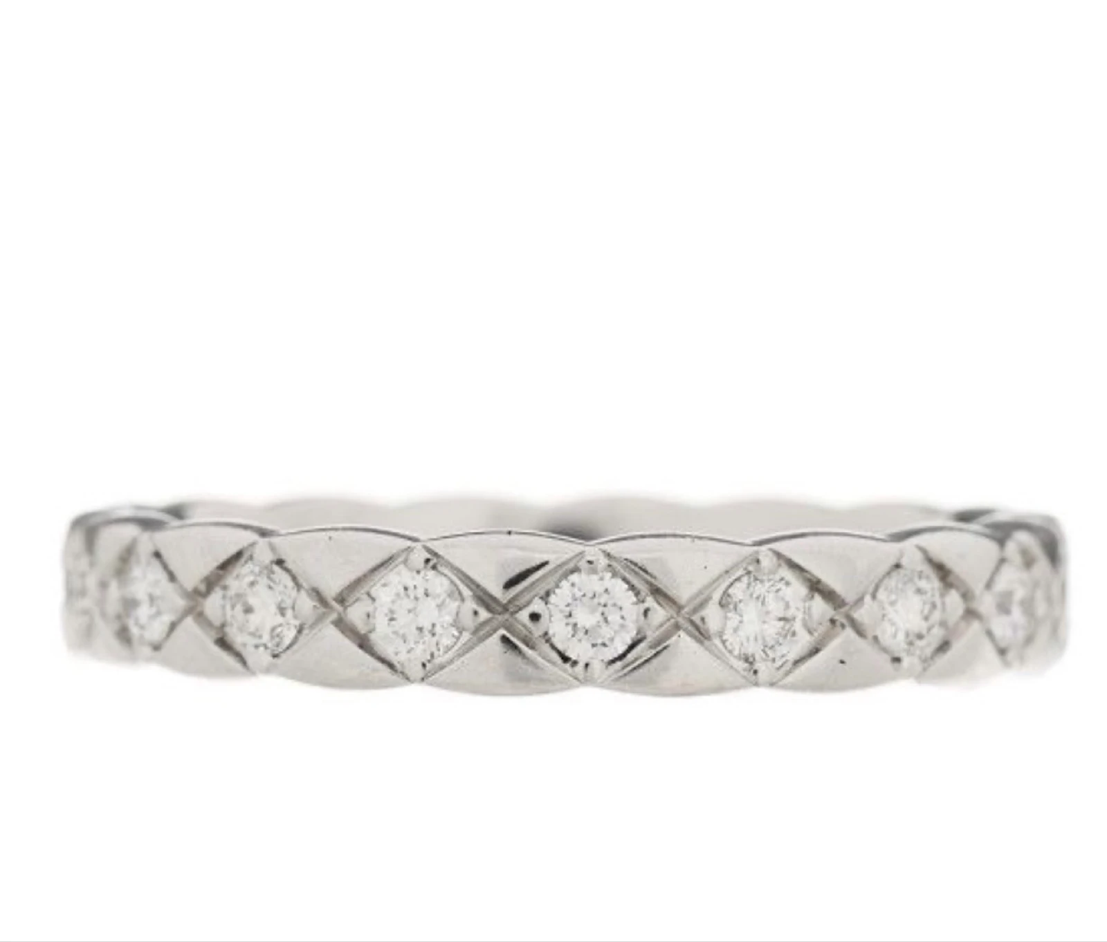 Anillo acero brillantes.